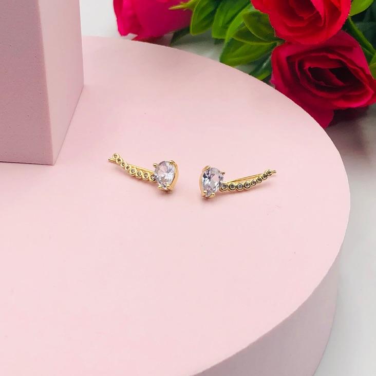 Brinco ear cuff cravejado