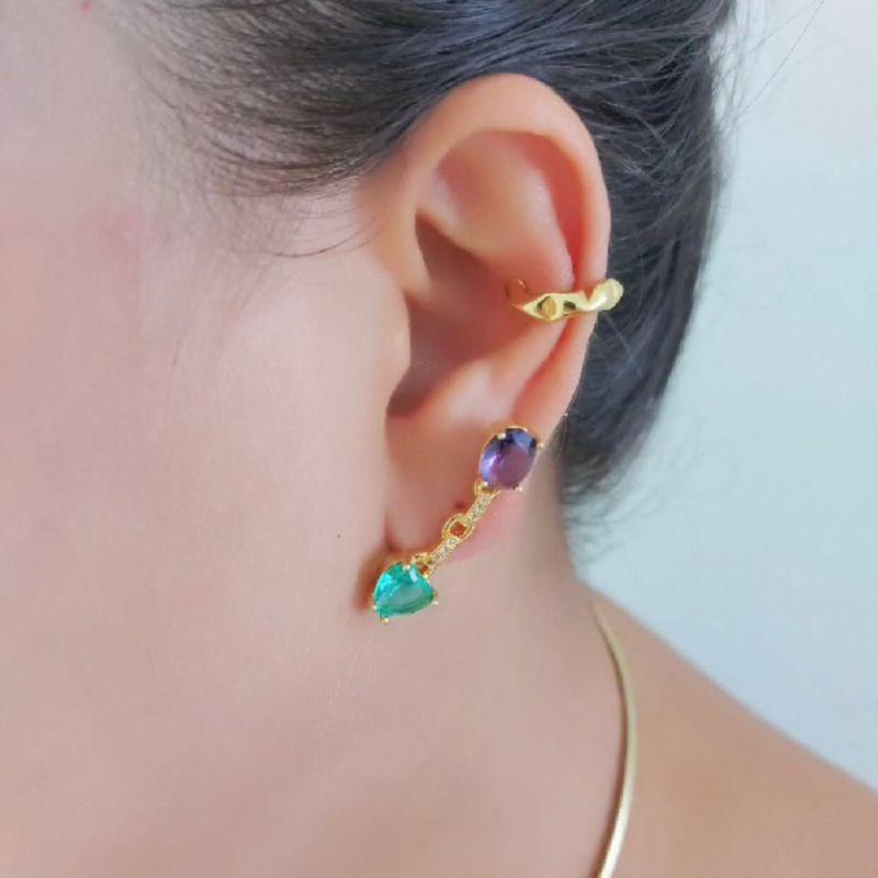 Brinco ear cuff cravejado com pedra