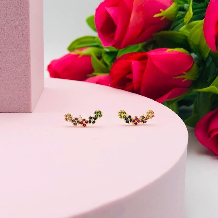 Brinco Ear Cuff Flores Cravejado