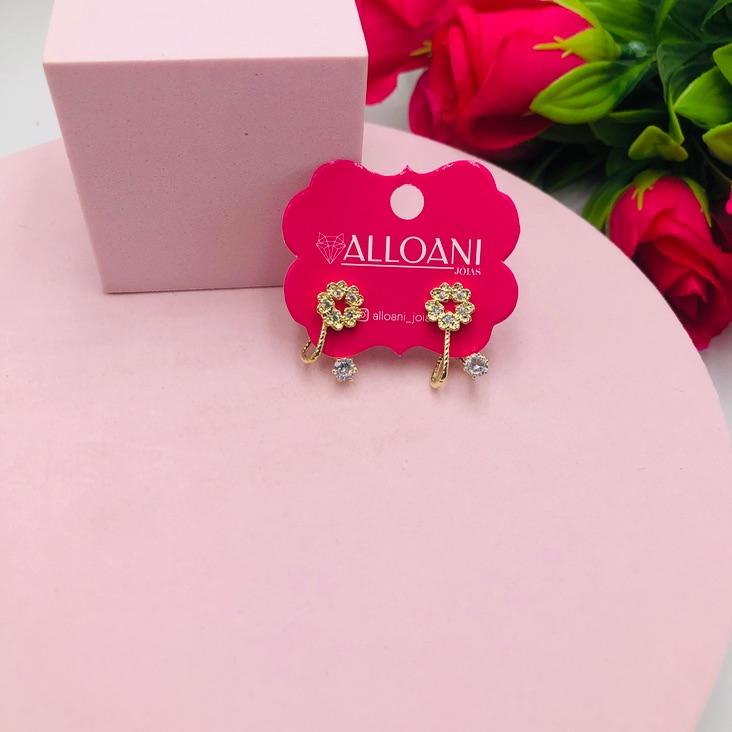 Brinco flor com ponto de Luz