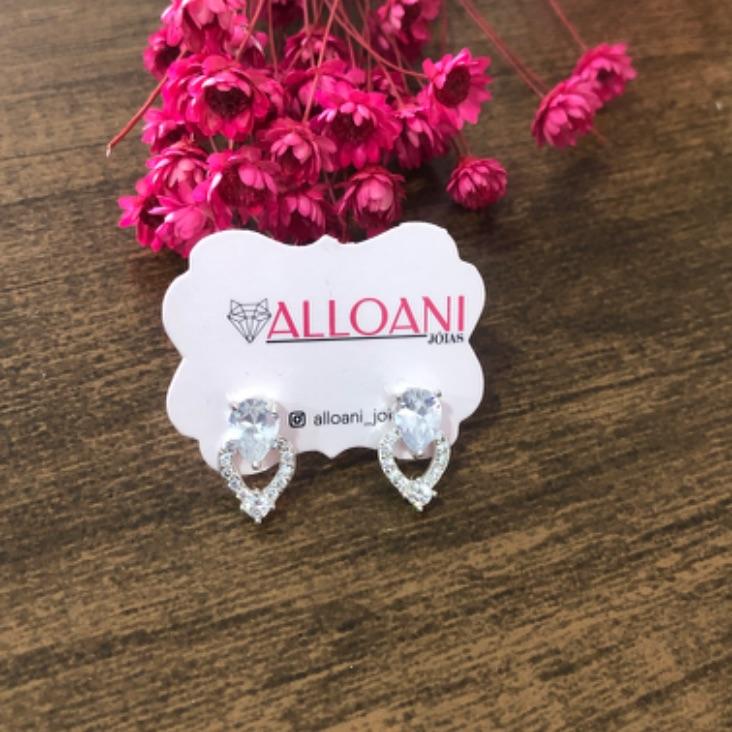 Brinco Gota Cravejado