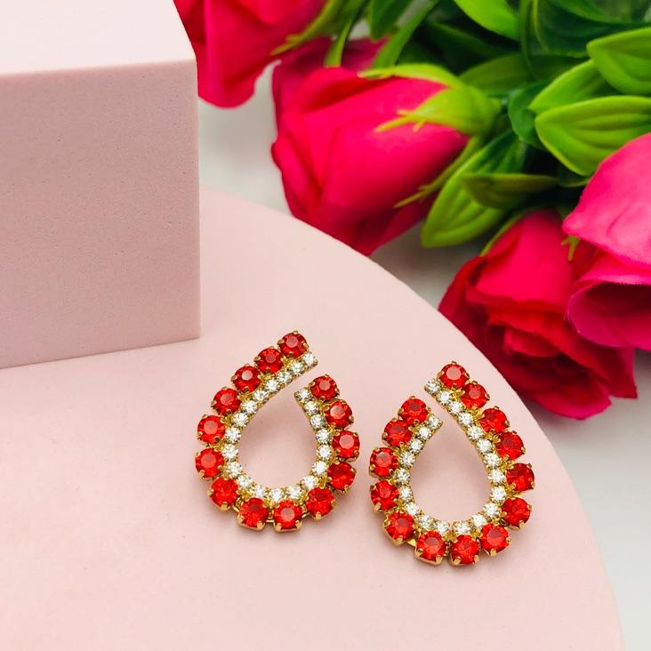 Brinco gota zircônias vermelha