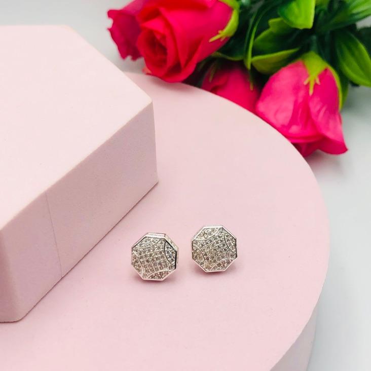 Brinco Hexagonal Cravejado