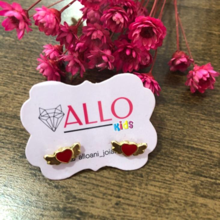 Brinco infantil coração resinado