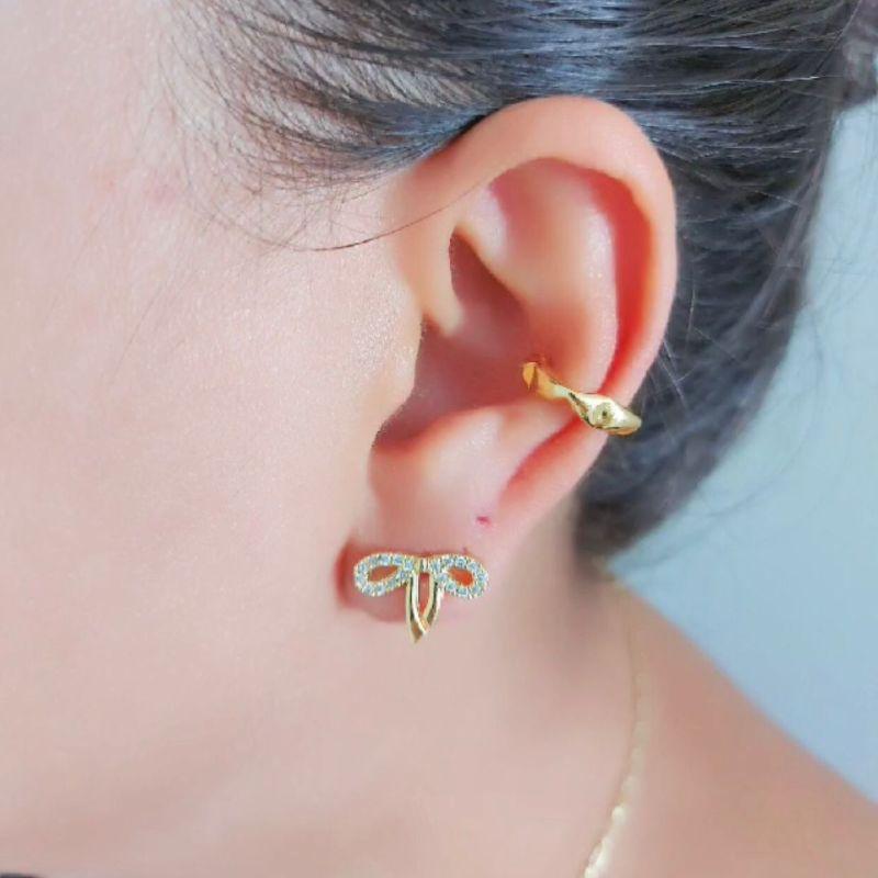 Brinco laço cravejado