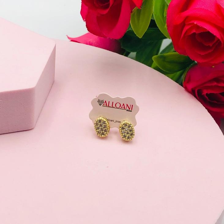 Brinco Oval Cravejado