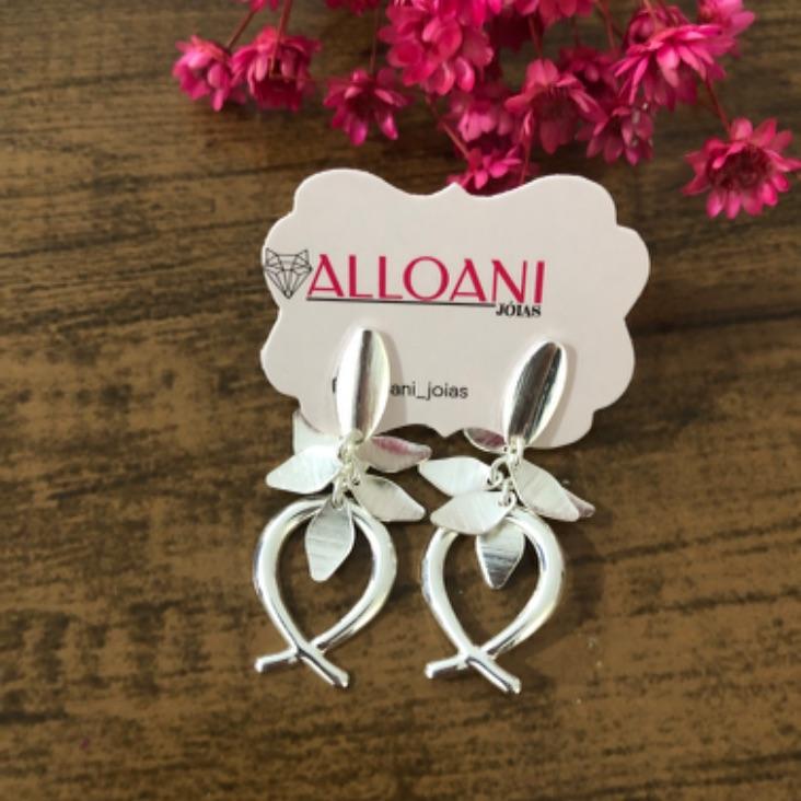 Brinco pendurado chaveirinho