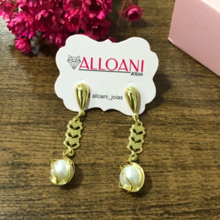 Brinco Pendurado com Pérola