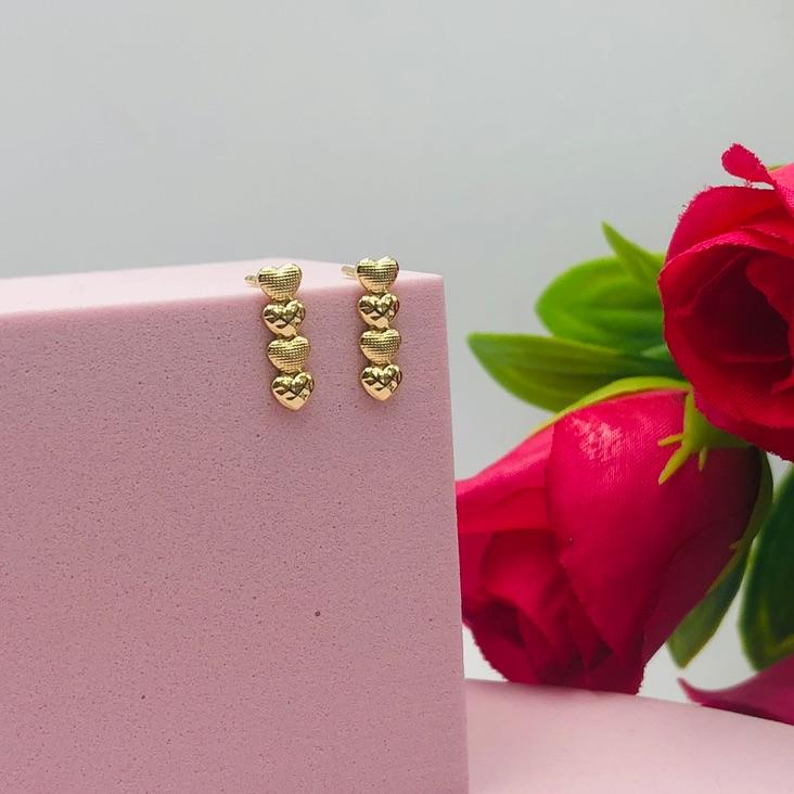 Brinco Quatro Corações