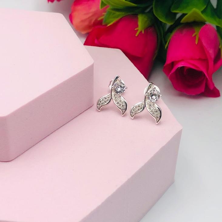 Brinco Rabo de Sereia Cravejado