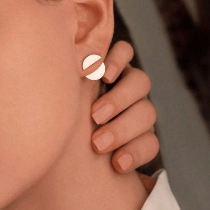 Brinco Redondo Dois em Um