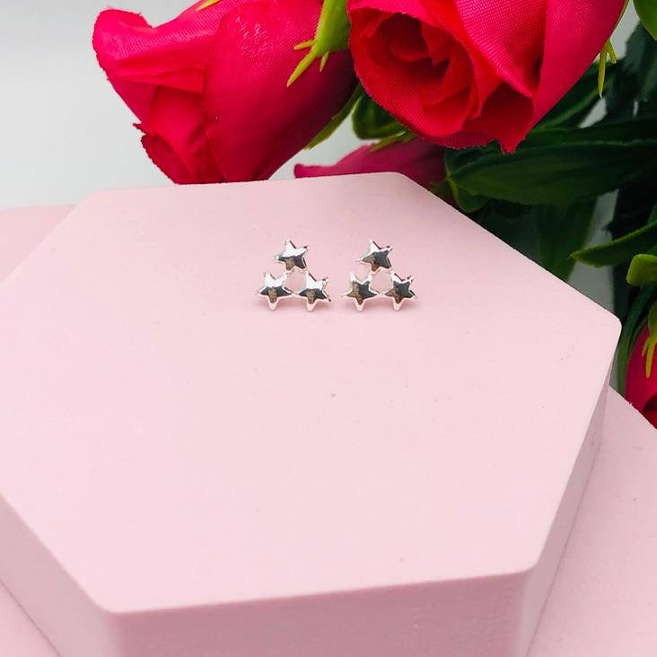 Brinco Três Estrela