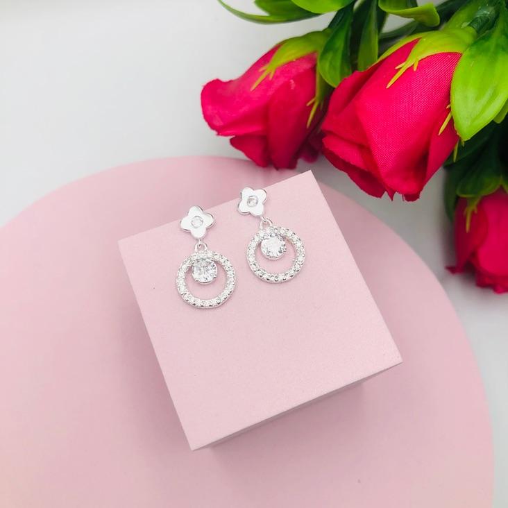 Brinco Trevo e Mandala Cravejado