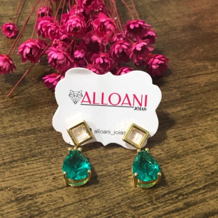 Brinco Triângulo com Gota Verde