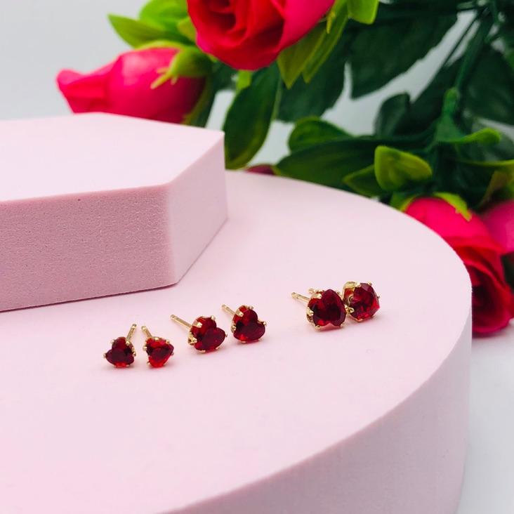 Brinco Trio Coração Zirconia Vermelha