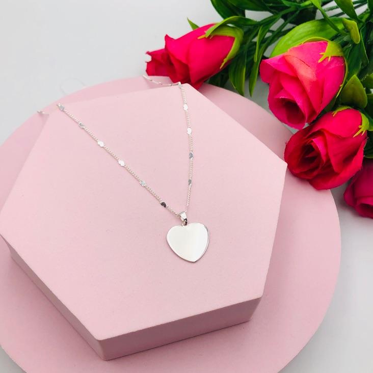 Colar Choker Corações com Pingente Coração