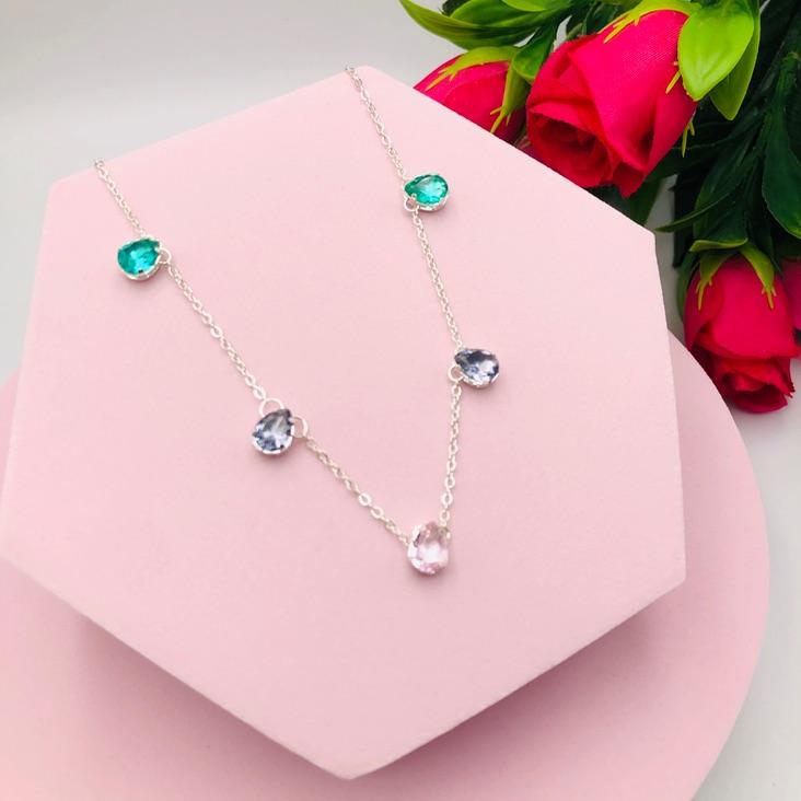 Colar com Gotas Coloridas