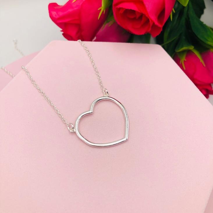 Colar com pingente coração