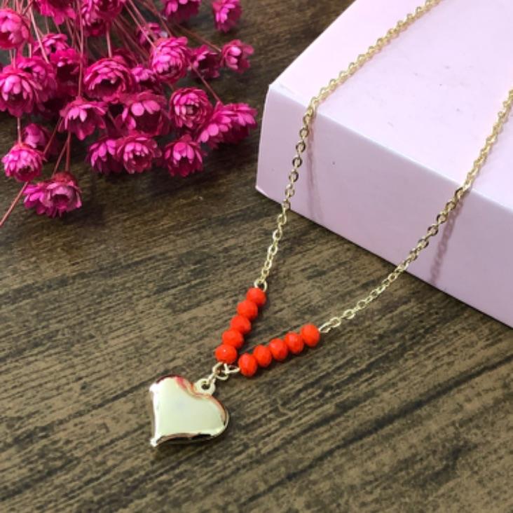 Colar Corrente Cadeadinho com Pingentes Laranja e Coração
