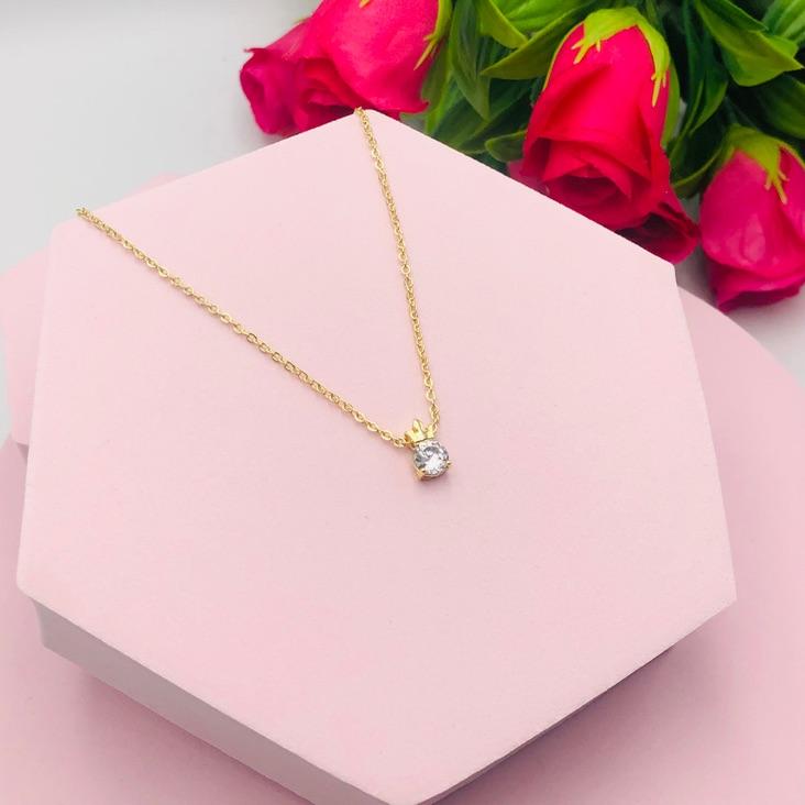 Colar Corrente Cadeado com Pingente Coroa Ponto de Luz