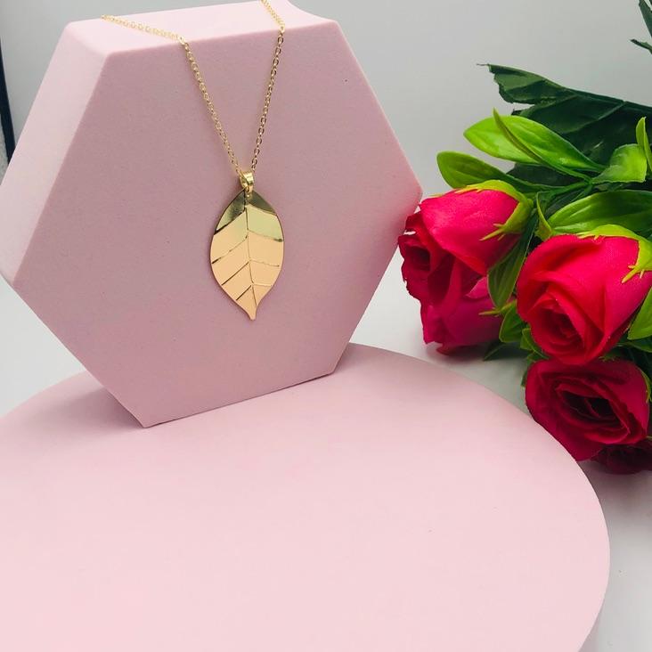 Colar Corrente Cadeado Pingente Folha