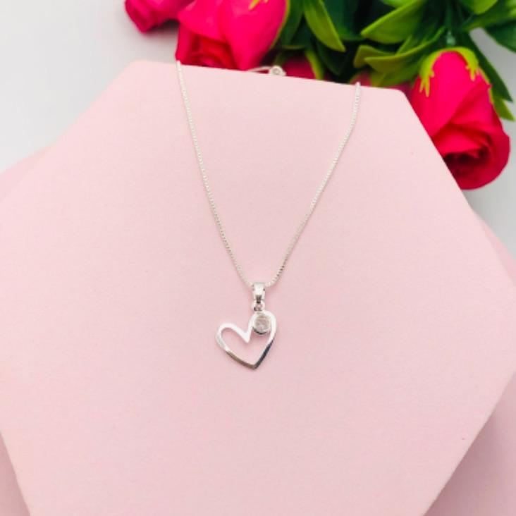 Colar Corrente Pingente Coração Ponto de Luz