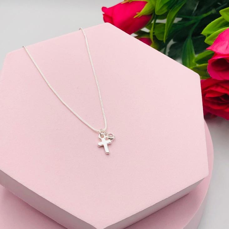 Colar Corrente Venesiana com Pingente de Cruz e Ponto de Luz