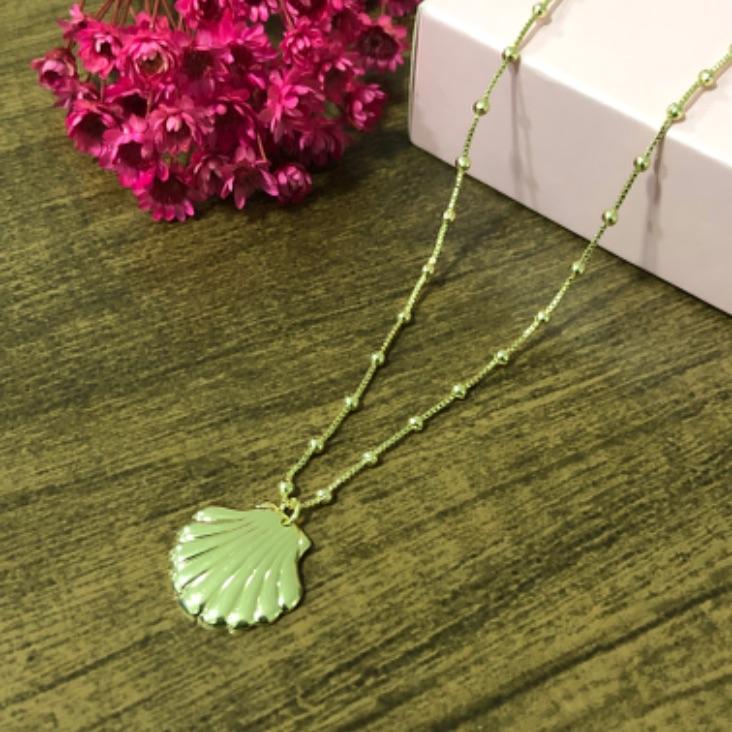 Colar Corrente Veneziana com Bolinhas e Pingente Concha