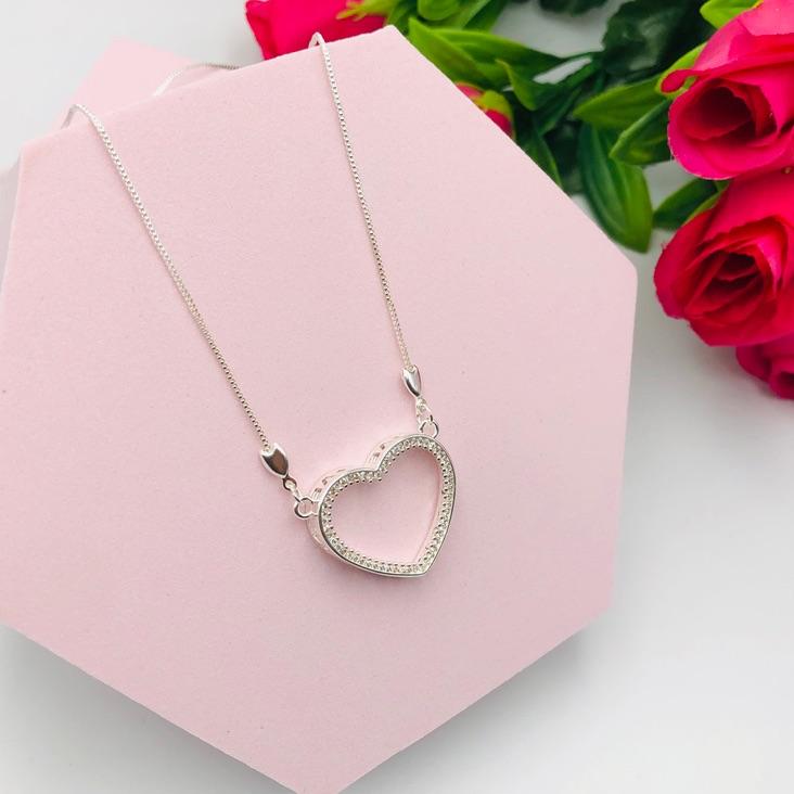 Colar Corrente Veneziana Com Coração Cravejado