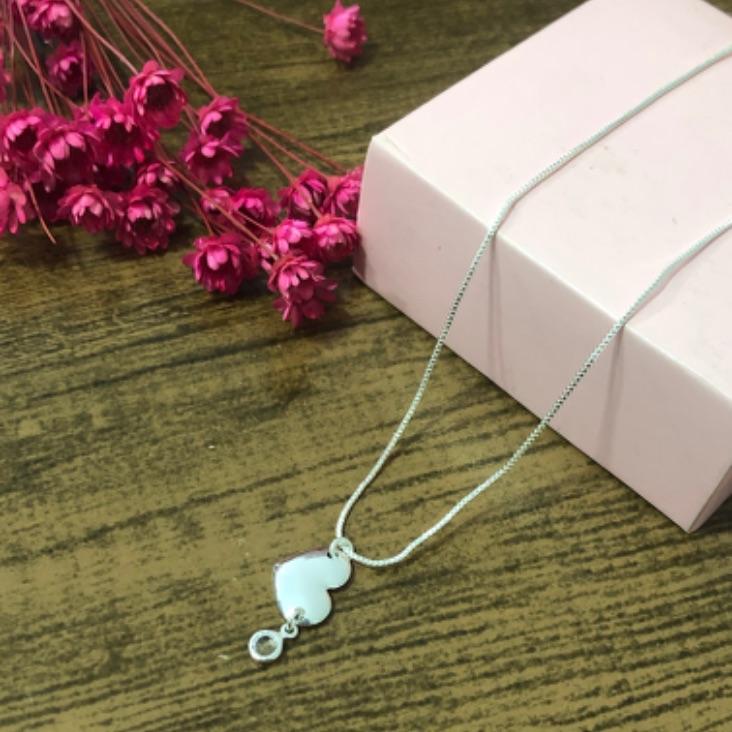 Colar corrente veneziana com pingente