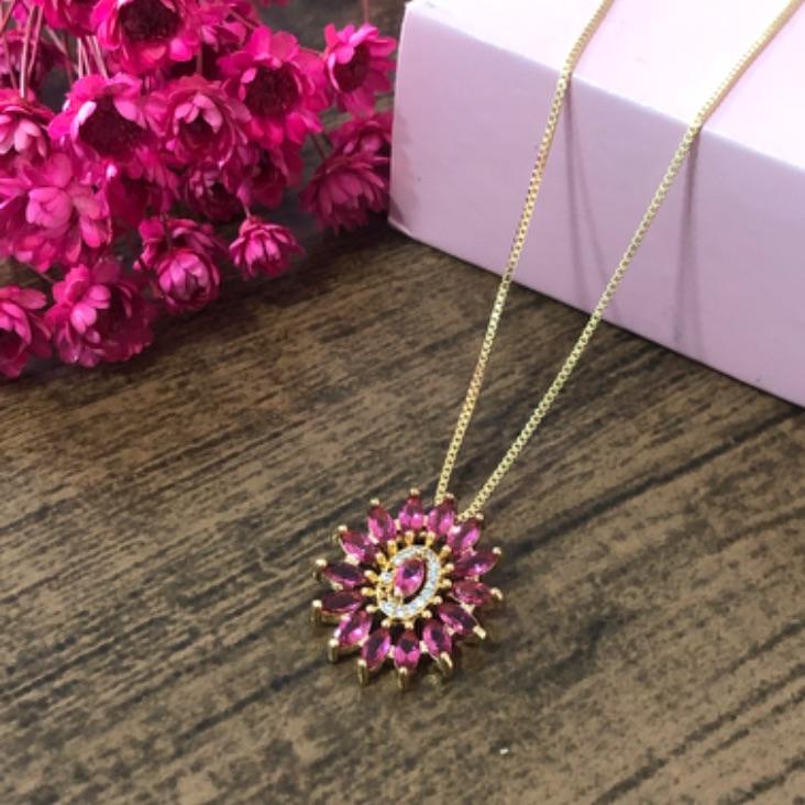 Colar Corrente Veneziana com Pingente com Pedras Rosa