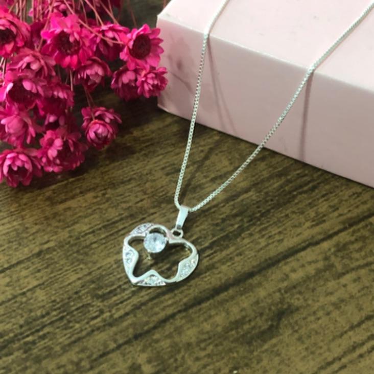 Colar Corrente Veneziana com Pingente Coração