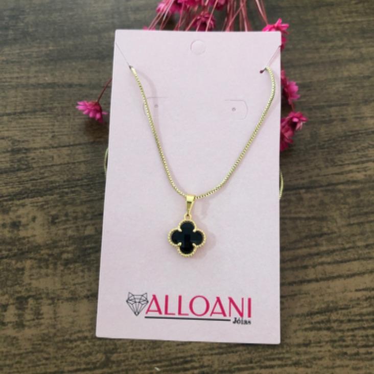 Colar corrente veneziana com pingente de trevo