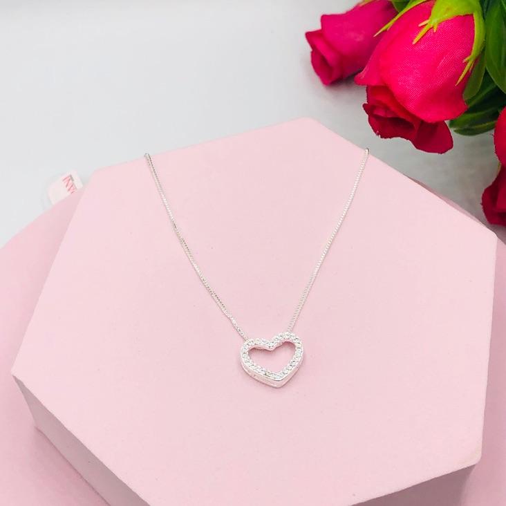 Colar de Coração Cravejado