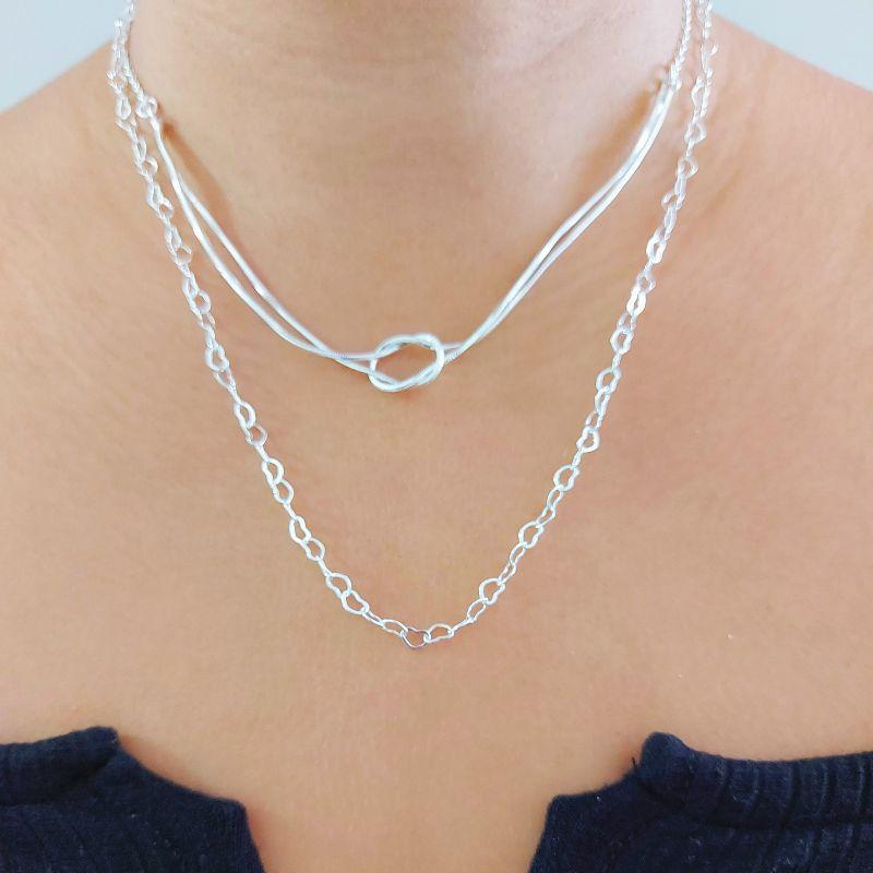 Colar Duplo com Nó e Corrente Coração