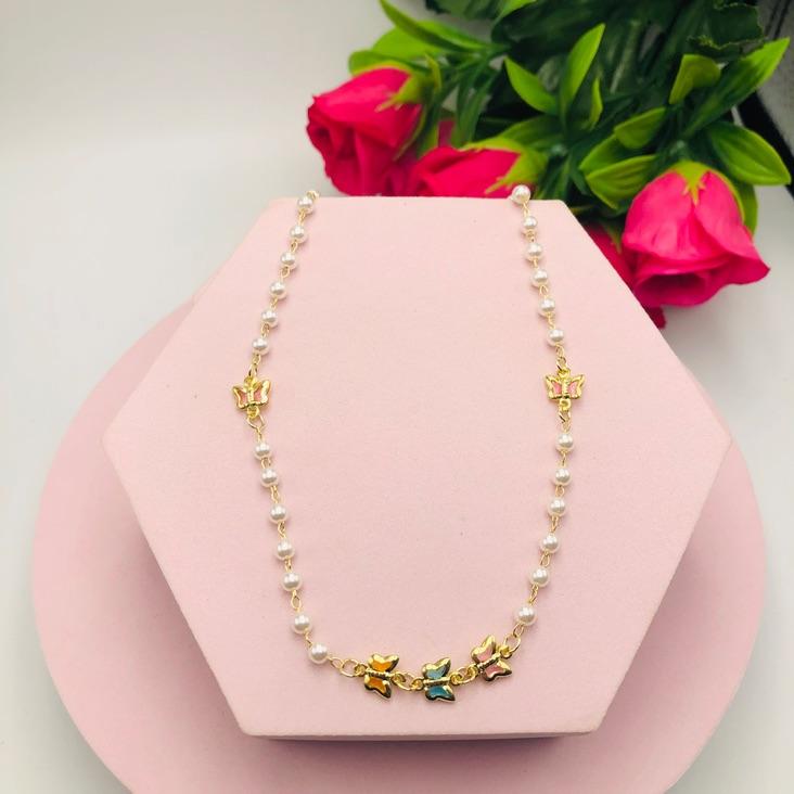 Colar Infantil Pérolas com Borboletas