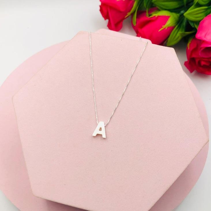 Colar Letra A