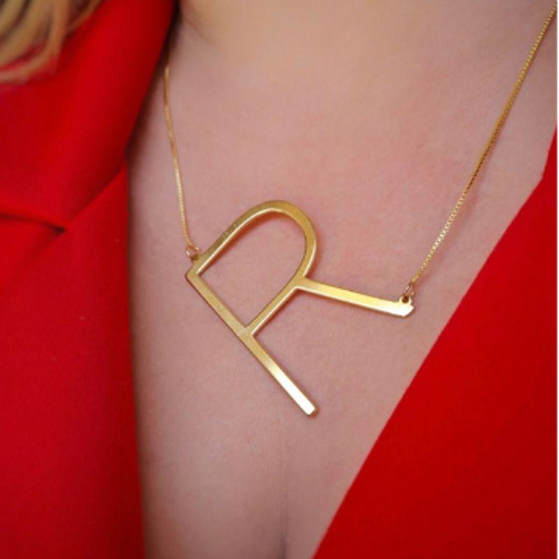 Colar Letra Grande  R