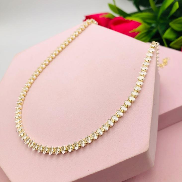 Colar Riviera Navete