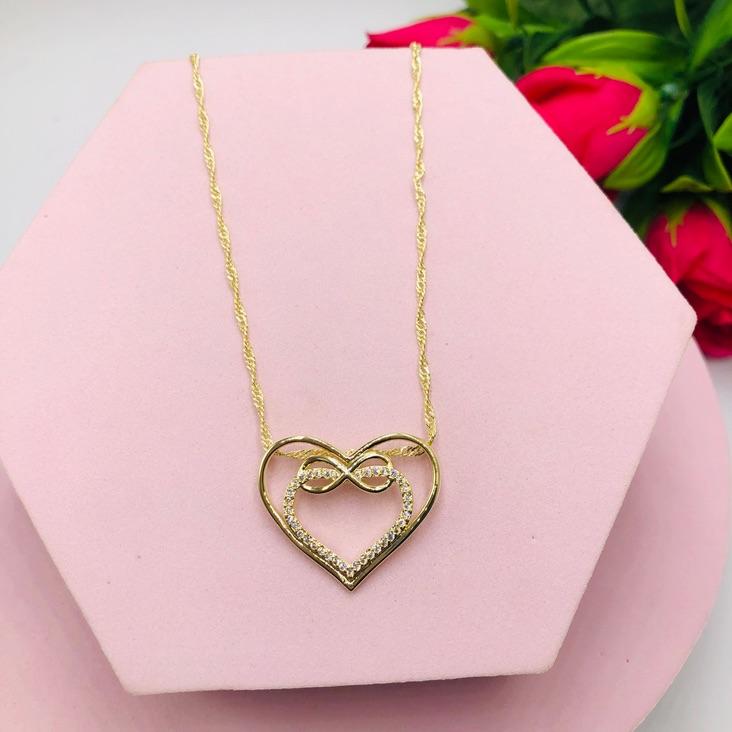 Colar Torcidinha com Pingente Coração Cravejado