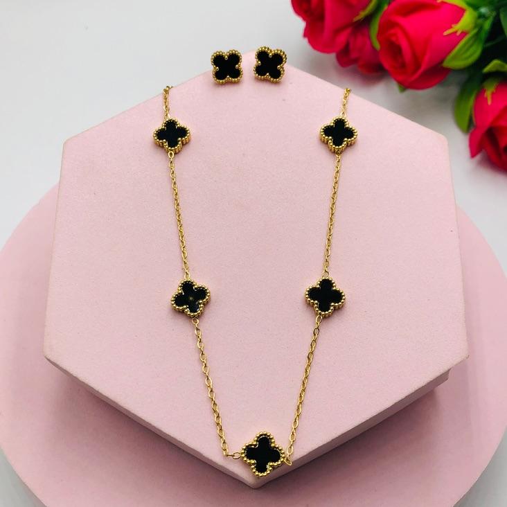 Conjunto de 5 Trevos Preto