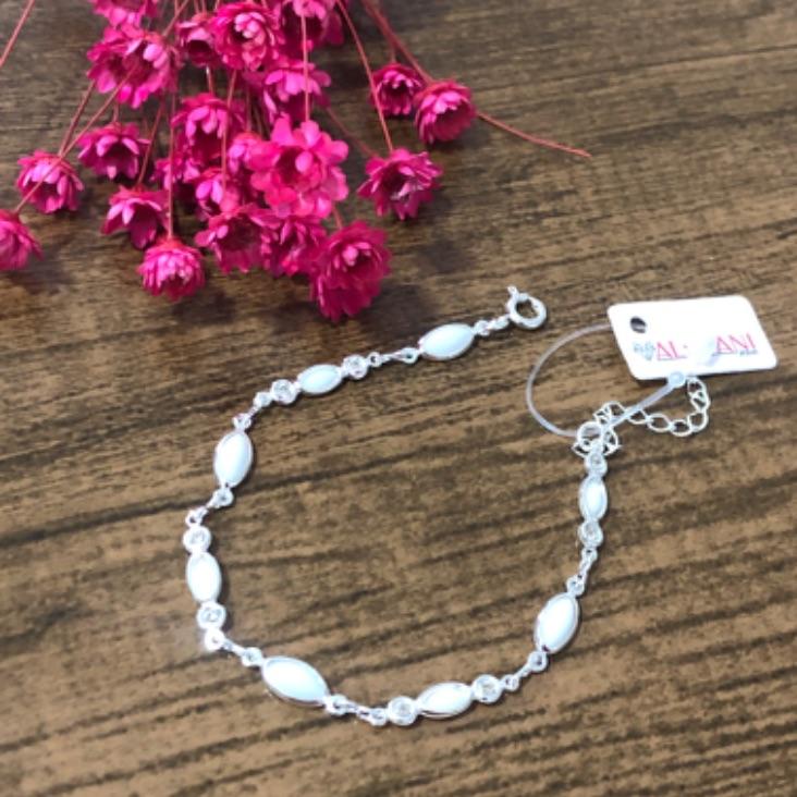 Pulseira com Pedras Brancas