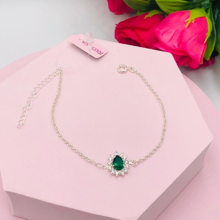 Pulseira com Pingente de Gota Cravejado