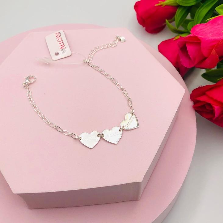 Pulseira com três corações gratidão