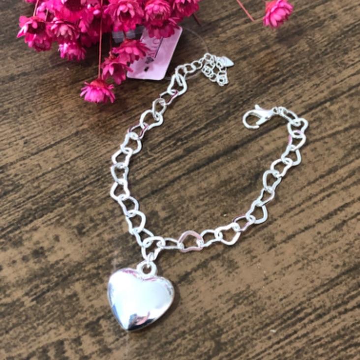 Pulseira Corações com Pingente de Coração