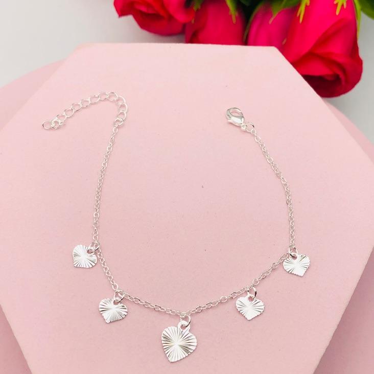 Pulseira Pingentes Corações