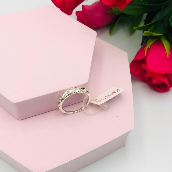 Anel Aparador de Aliança Cravejado