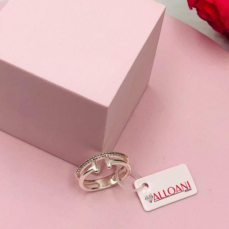 Anel com Duas fitas uma Cravejada