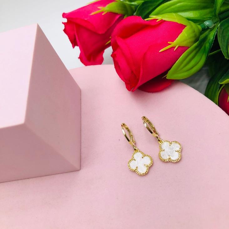 Brinco Argolinha Trevo