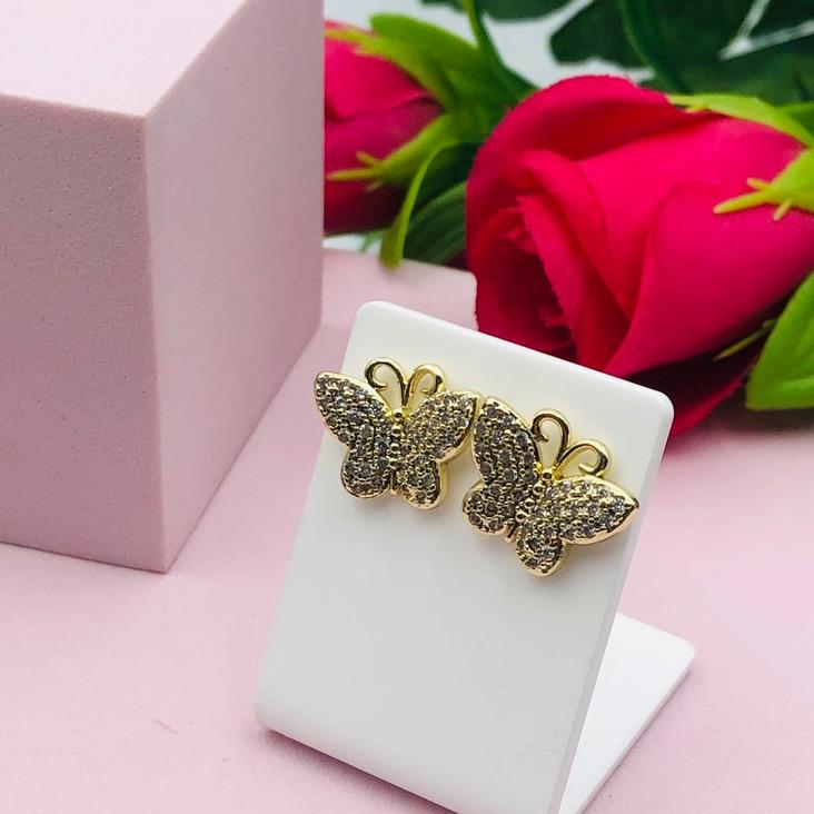 Brinco Borboleta Cravejado